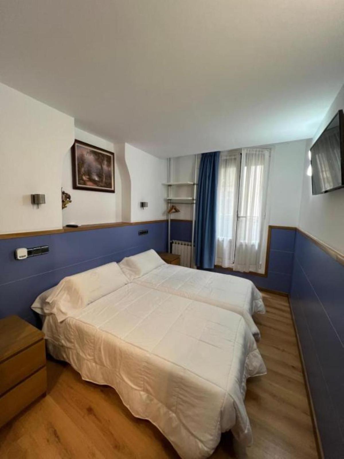 Pensión Irune by Vivere Stays San Sebastián Eksteriør bilde
